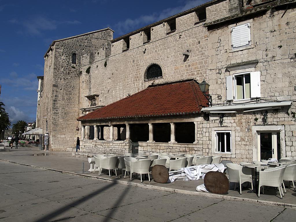 Rooms Livia Trogir Exterior photo