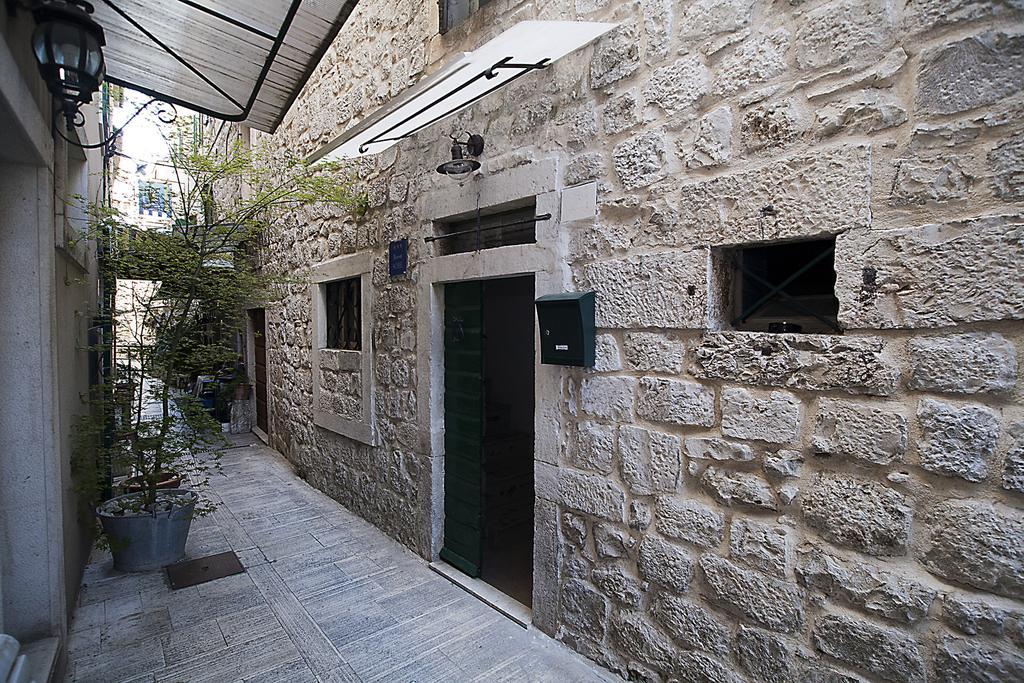 Rooms Livia Trogir Exterior photo