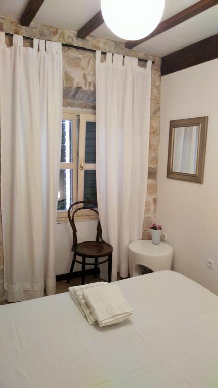 Rooms Livia Trogir Exterior photo